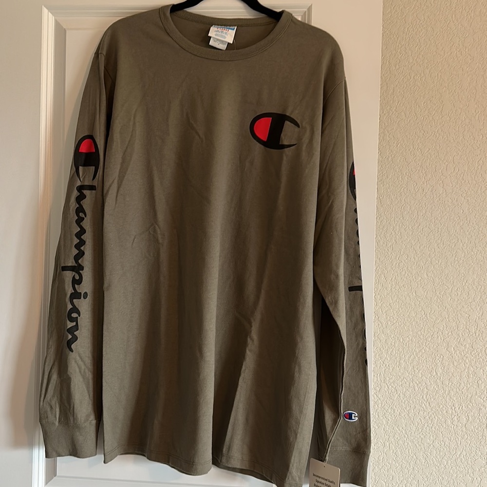 Champion heritage tee